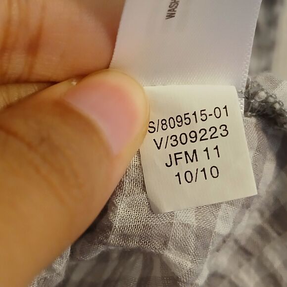 Old Navy Women’s Size L Gingham Button Up Shirt Gray White Long Sleeve Casual - Picture 7 of 8